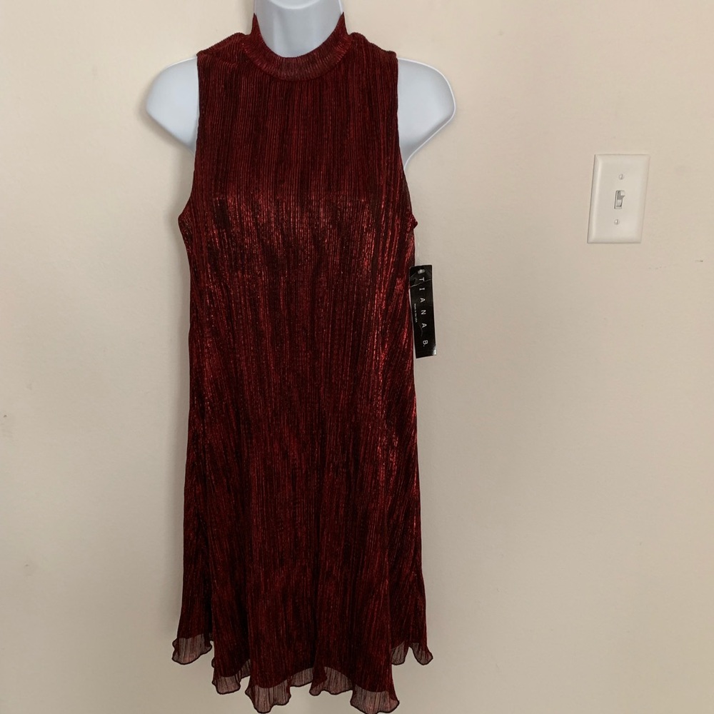 Tiana B. Women’s Red Sleeveless Mock Neck Pleated Dress